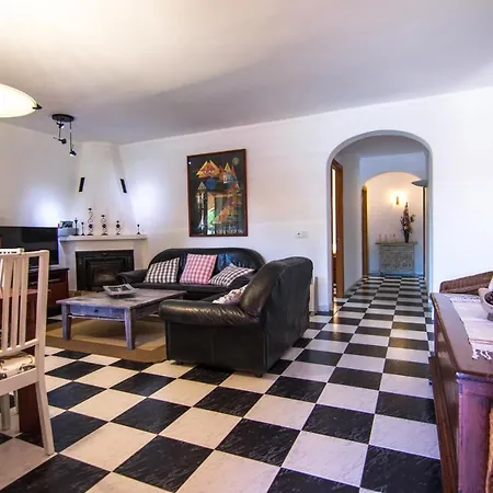 Villa Camarrotja *